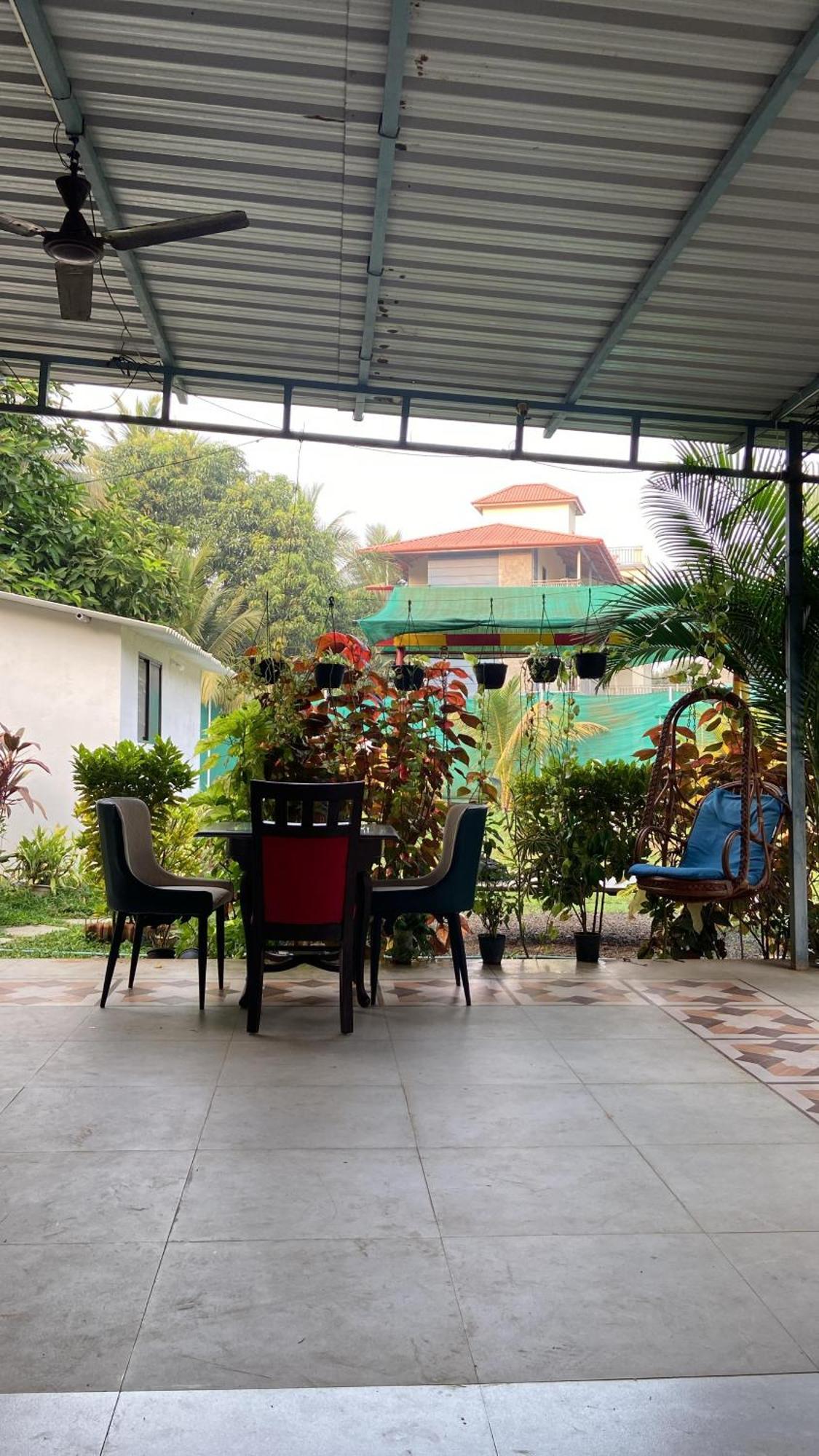 Humming Bird Beach Resorts Alībāg Exterior foto
